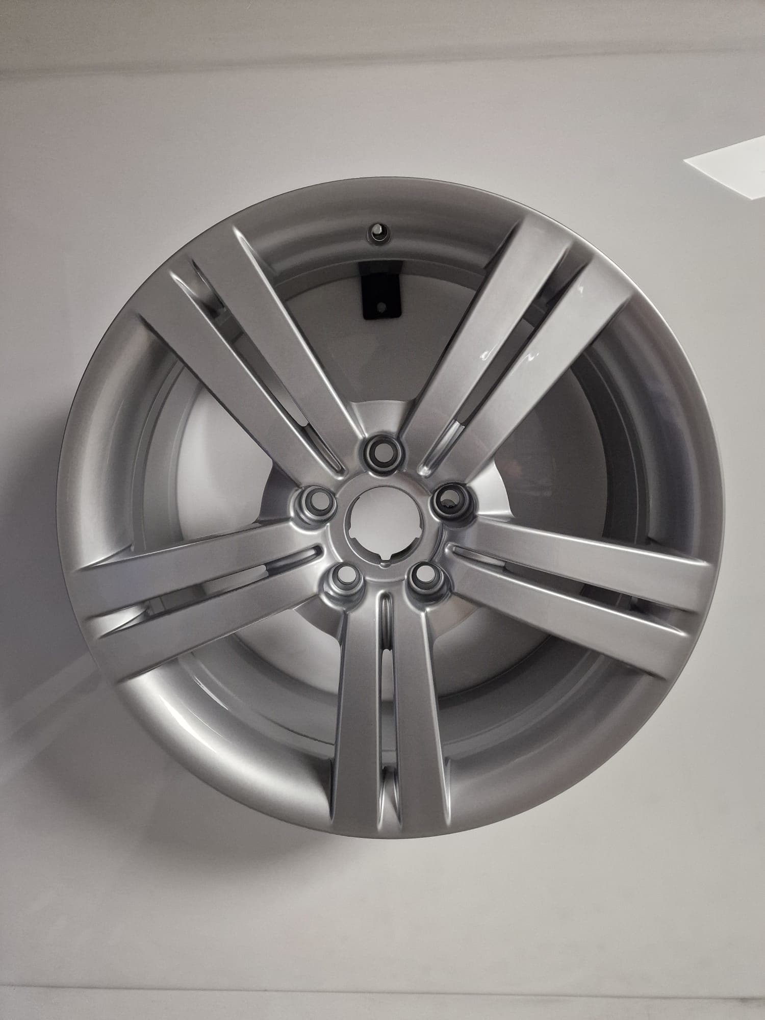 Seat OE 1P0601025D 18″