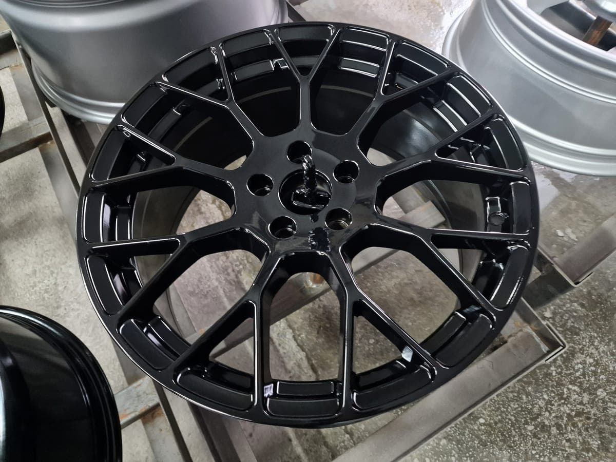 Porsche Macan Replika 18″ — zdjęcie 7
