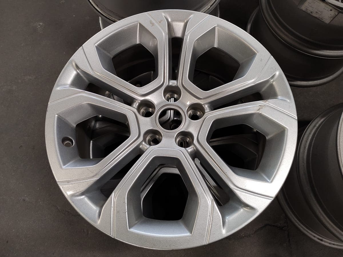 Range Rover Evoque OE 18″
