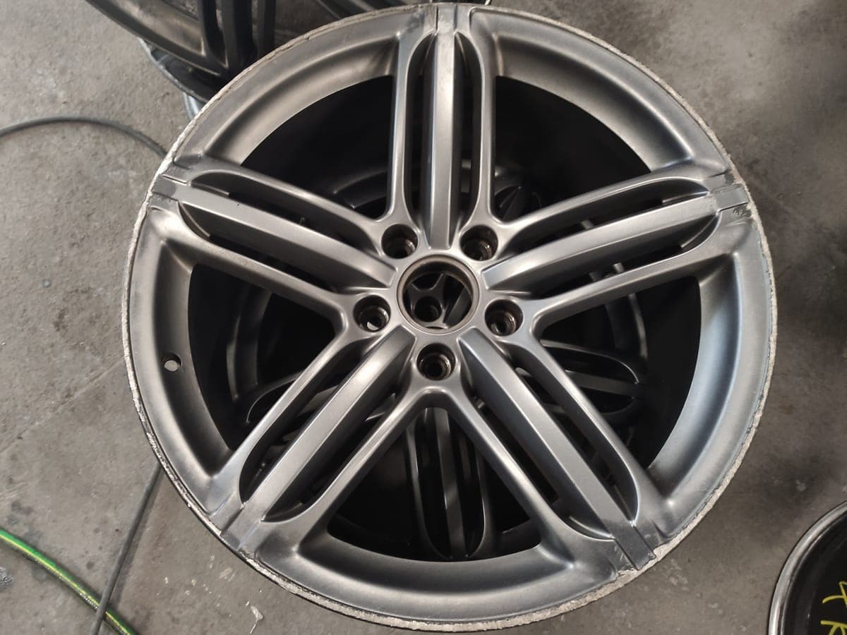 Audi Q7 OE 21″