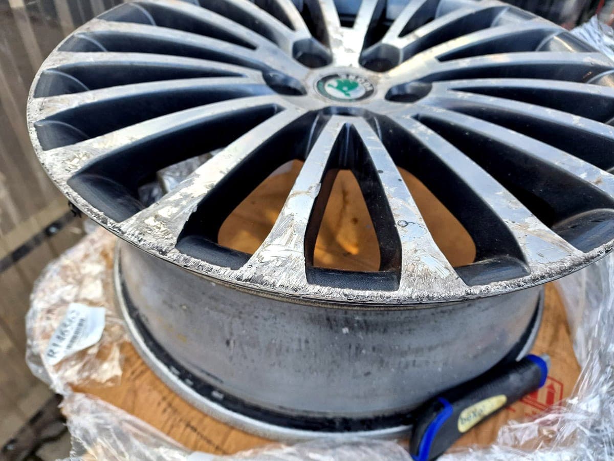 Skoda Superb 18″