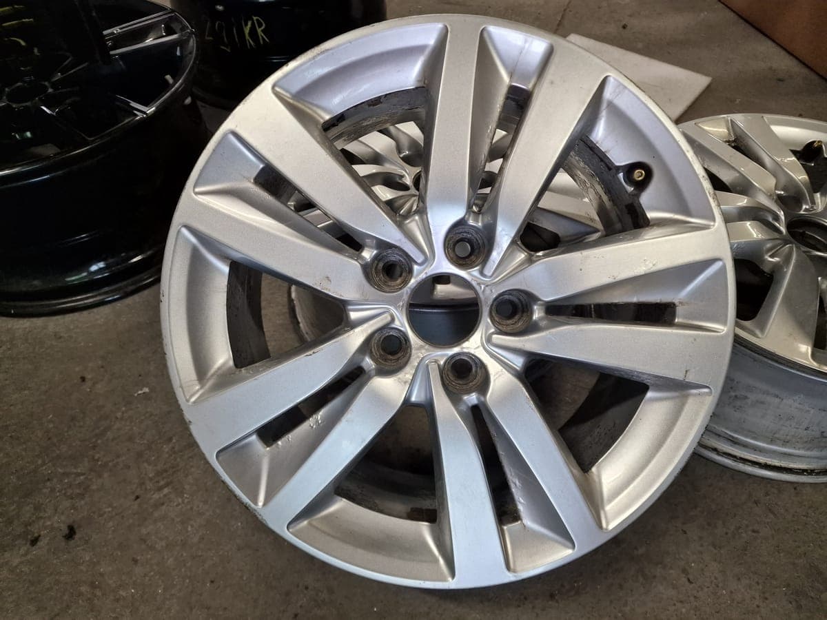 Peugeot 308 16″