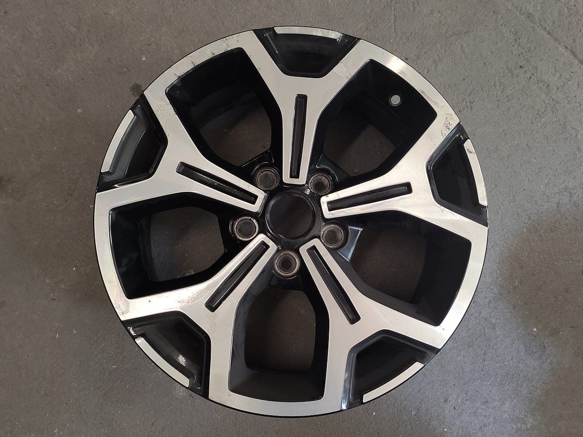Dacia Duster II OE 17″