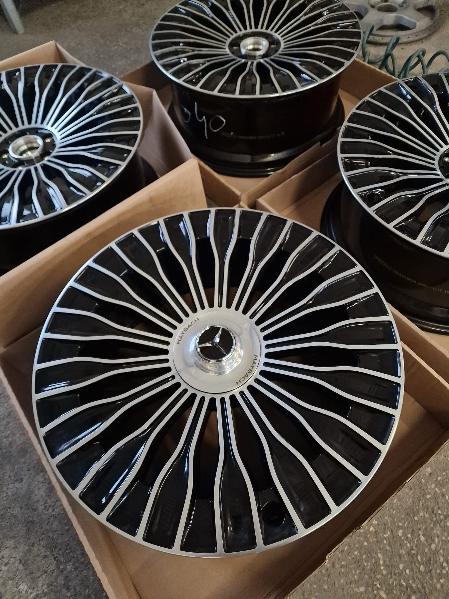 Mercedes-Benz OE Maybach A2234014400 21″